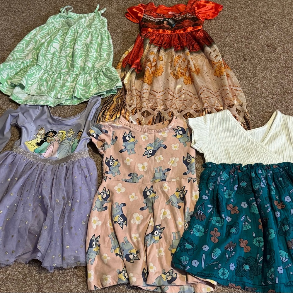 Girls' 2t dress lot.